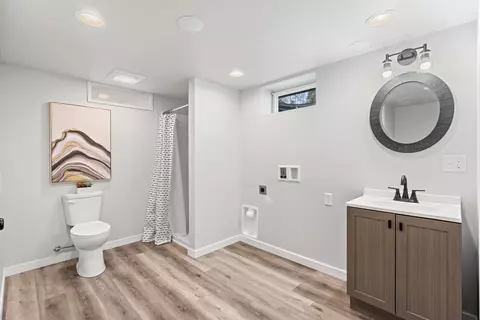 Bath - 525 E Carroll St, Appleton, WI 54915 photo 5 of 5