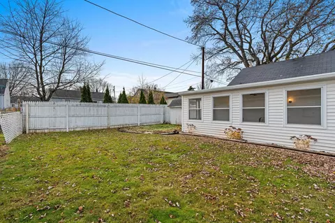 Exterior - 525 E Carroll St, Appleton, WI 54915 photo 7 of 11