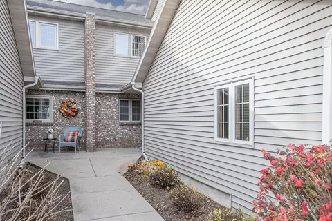 1727 E Midway Rd #C3, Appleton, WI 54915 photo 3