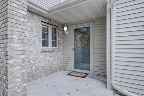 1727 E Midway Rd #C3, Appleton, WI 54915 photo 4