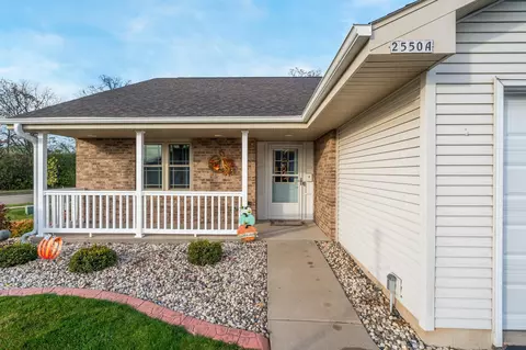 2550 Havenwood Dr # A, Oshkosh, WI 54904