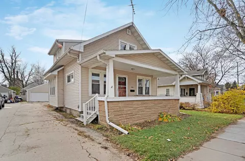 105 1st St, Menasha, WI 54952