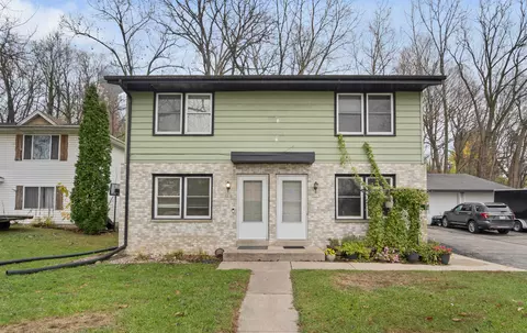 1229 N 8th Ave, West Bend, WI 53090