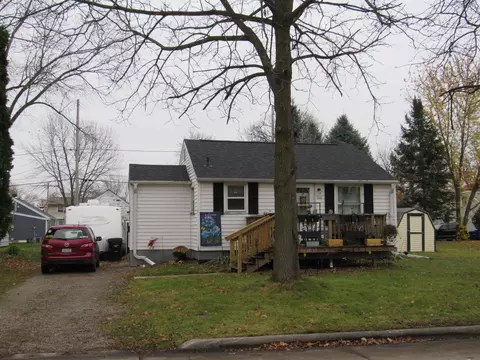 1702 N Wilmer St, Appleton, WI 54911