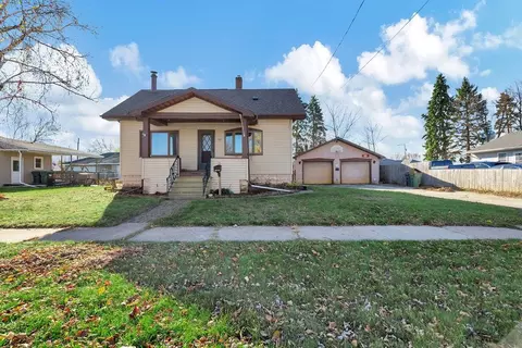 521 Oak St, Kimberly, WI 54136