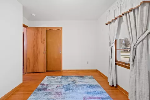 Bedroom - 725 E Dall St, Shawano, WI 54166 photo 1 of 10