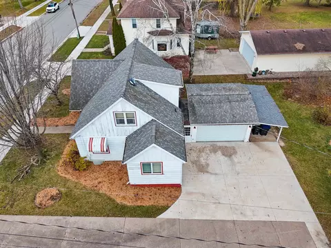 View/Area - 725 E Dall St, Shawano, WI 54166 photo 2 of 10