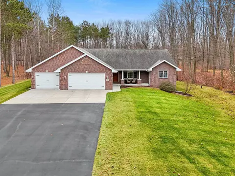 651 Hoganwood Cir, Sobieski, WI 54171