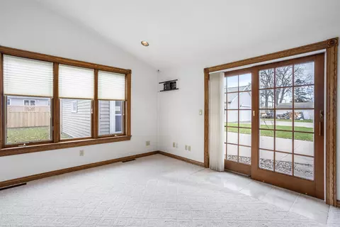 Other - 521 E Harding Dr, Appleton, WI 54915 photo 5 of 14
