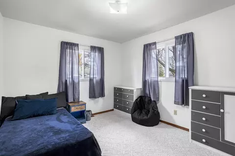 Bedroom - 521 E Harding Dr, Appleton, WI 54915 photo 3 of 4