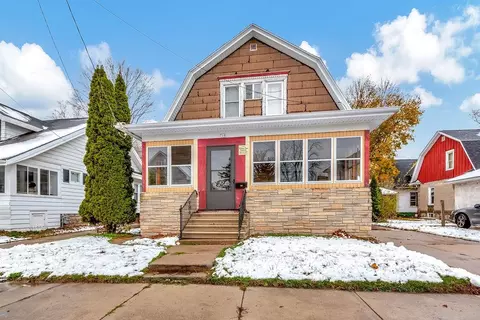 710 Woodland Ave, Oshkosh, WI 54901