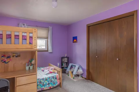 Bedroom - 2210 S Clover Ln, Appleton, WI 54915 photo 3 of 5