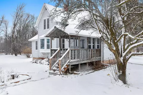 5323 Cooperstown Rd, Denmark, WI 54208