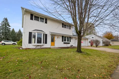 316 N Locust St, Green Bay, WI 54303