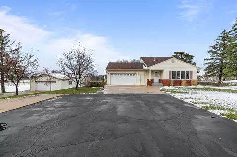 w6844 West Wisconsin Avenue, Greenville, WI 54942