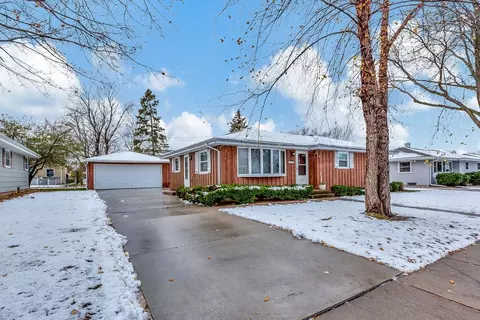 1117 Windsor St, Oshkosh, WI 54902
