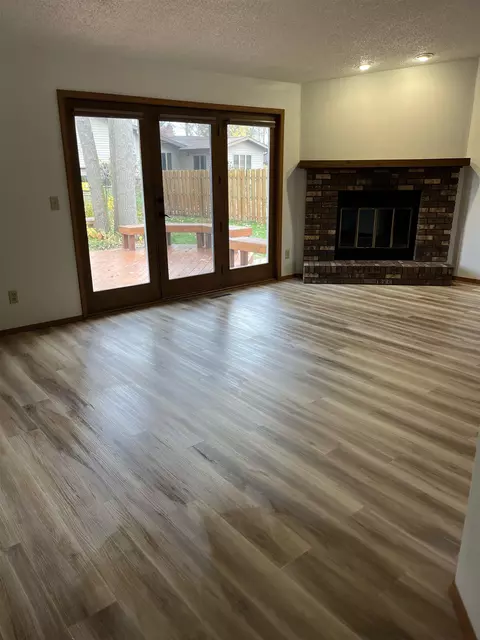 2900 S Lance Ave, Appleton, WI 54915 photo 8