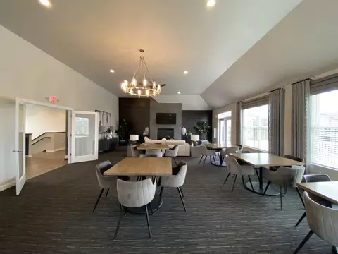 Dining - 5720 N Osprey Dr, Appleton, WI 54913 photo 2 of 3