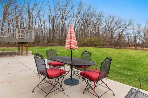Exterior - 5720 N Osprey Dr, Appleton, WI 54913 photo 2 of 9