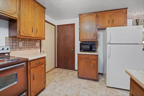 2231 E Calumet St, Appleton, WI 54915 photo 9