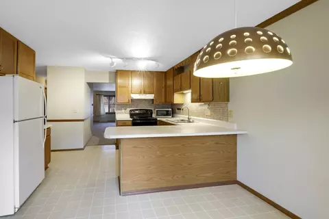 630 Stonehedge Ln #4B, Appleton, WI 54914 photo 12
