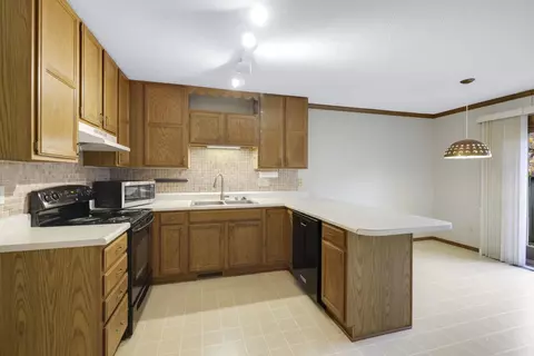 630 Stonehedge Ln #4B, Appleton, WI 54914 photo 6