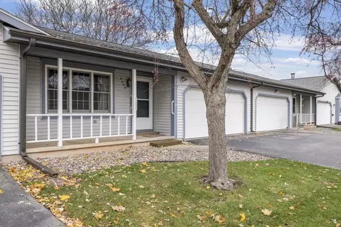 630 Stonehedge Ln #4B, Appleton, WI 54914 photo 3