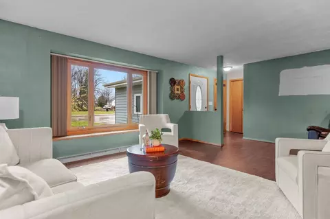 1800 Schaefer Cir, Appleton, WI 54915 photo 7