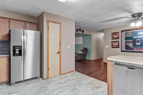 1800 Schaefer Cir, Appleton, WI 54915 photo 10