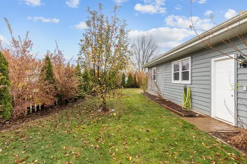 1800 Schaefer Cir, Appleton, WI 54915 photo 31
