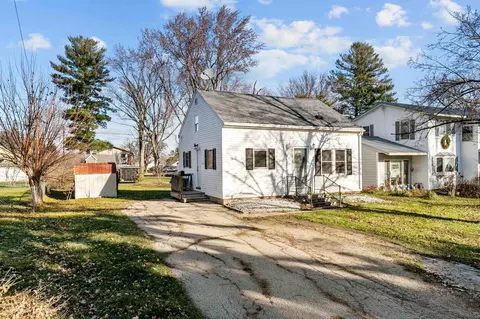 601 Wallace St, New London, WI 54961