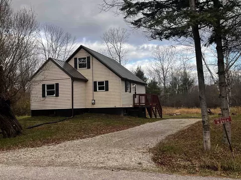 n2904 Green Gable Road, Marinette, WI 54143