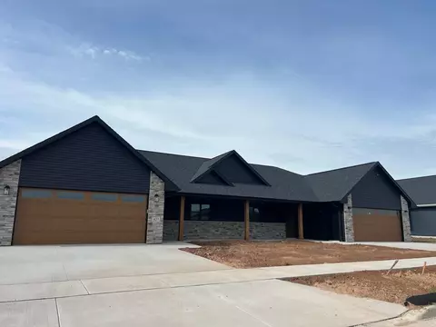 421 Founders Way, Little Chute, WI 54140