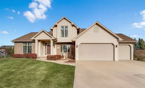 420 E Fernwood Ln, Appleton, WI 54913