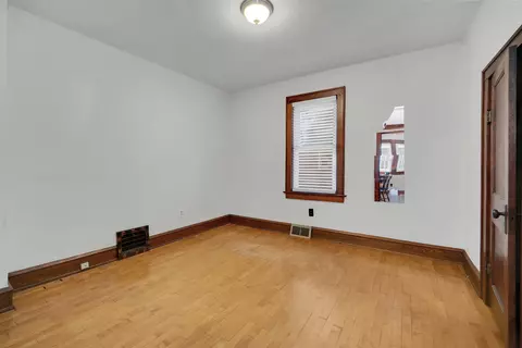 613 W Wisconsin Ave, Appleton, WI 54911 photo 8