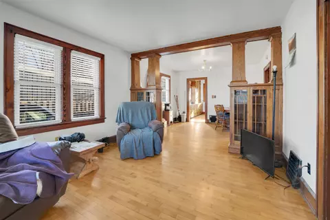 613 W Wisconsin Ave, Appleton, WI 54911 photo 3