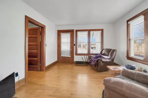 613 W Wisconsin Ave, Appleton, WI 54911 photo 4
