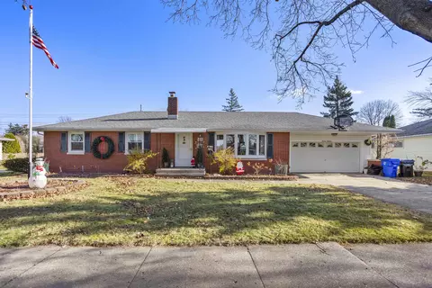 1618 N Nicholas St, Appleton, WI 54914
