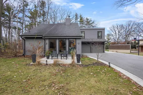 1330 Ken Dr, Green Bay, WI 54313