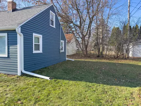2121 S Jackson St, Appleton, WI 54915 photo 21