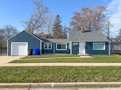 2121 S Jackson St, Appleton, WI 54915