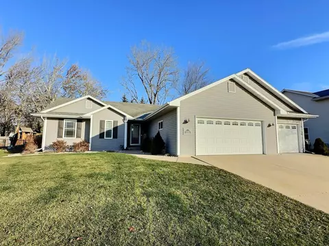 1759 Justin Dr, Omro, WI 54963
