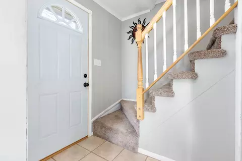 Entry Way - 510 S State St, Appleton, WI 54911 photo 1 of 4