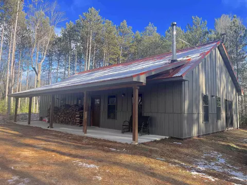 w7701e26 E Th Rd, Crivitz, WI 54114