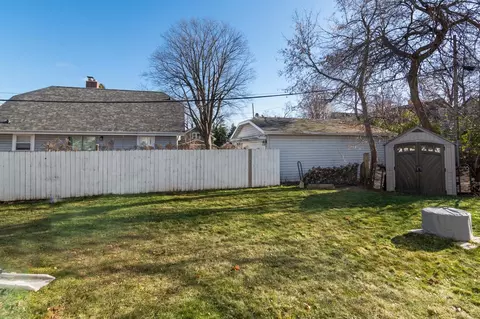 Exterior - 1455 W Prospect Ave, Appleton, WI 54914 photo 4 of 6