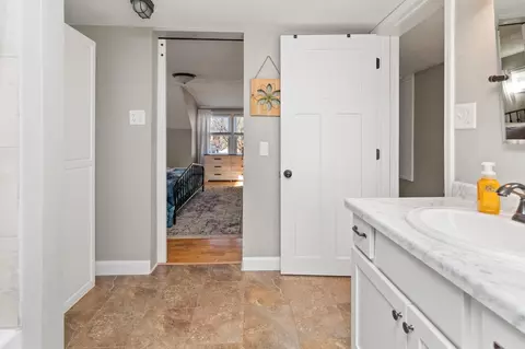 Entry Way - 1455 W Prospect Ave, Appleton, WI 54914 photo 7 of 7