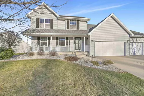 684 Winding Waters Way, De Pere, WI 54115