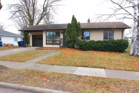 2345 Hamilton St, Oshkosh, WI 54901