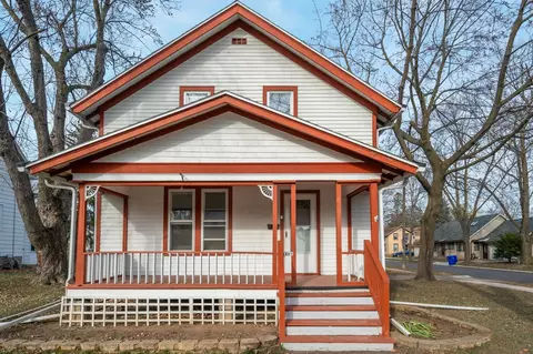 1102 W Packard St, Appleton, WI 54914