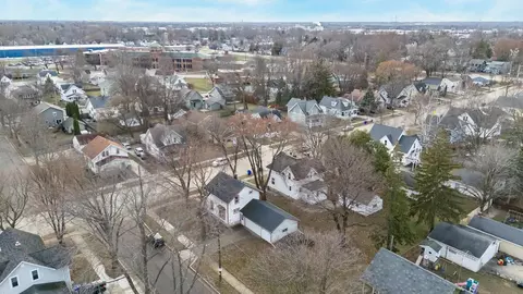 View/Area - 1102 W Packard St, Appleton, WI 54914 photo 3 of 6